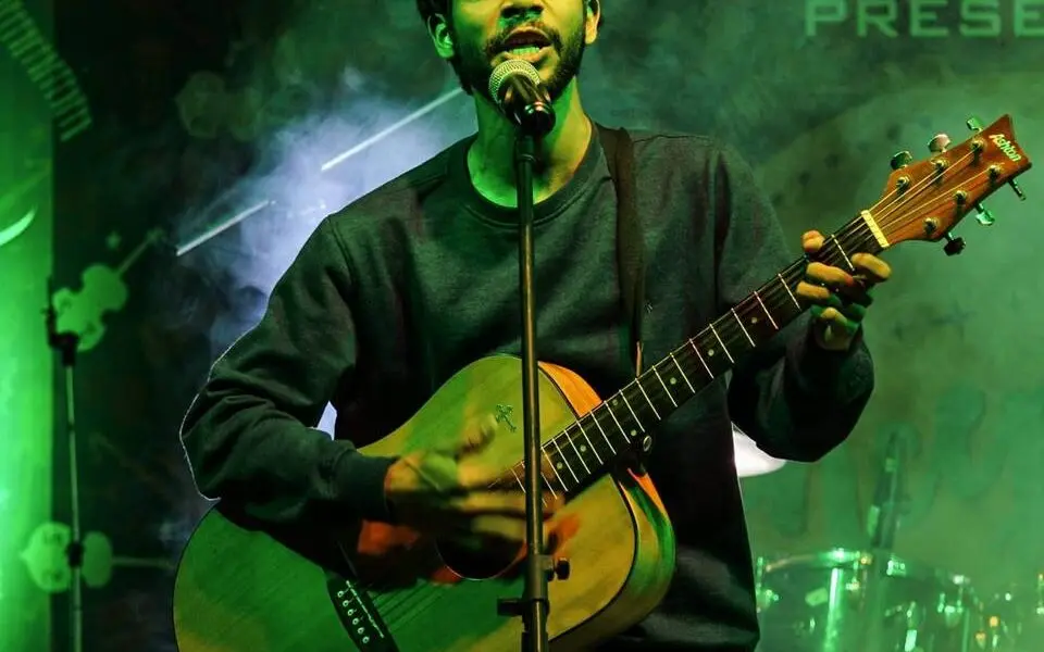 NAIZIAN FERNANDES
